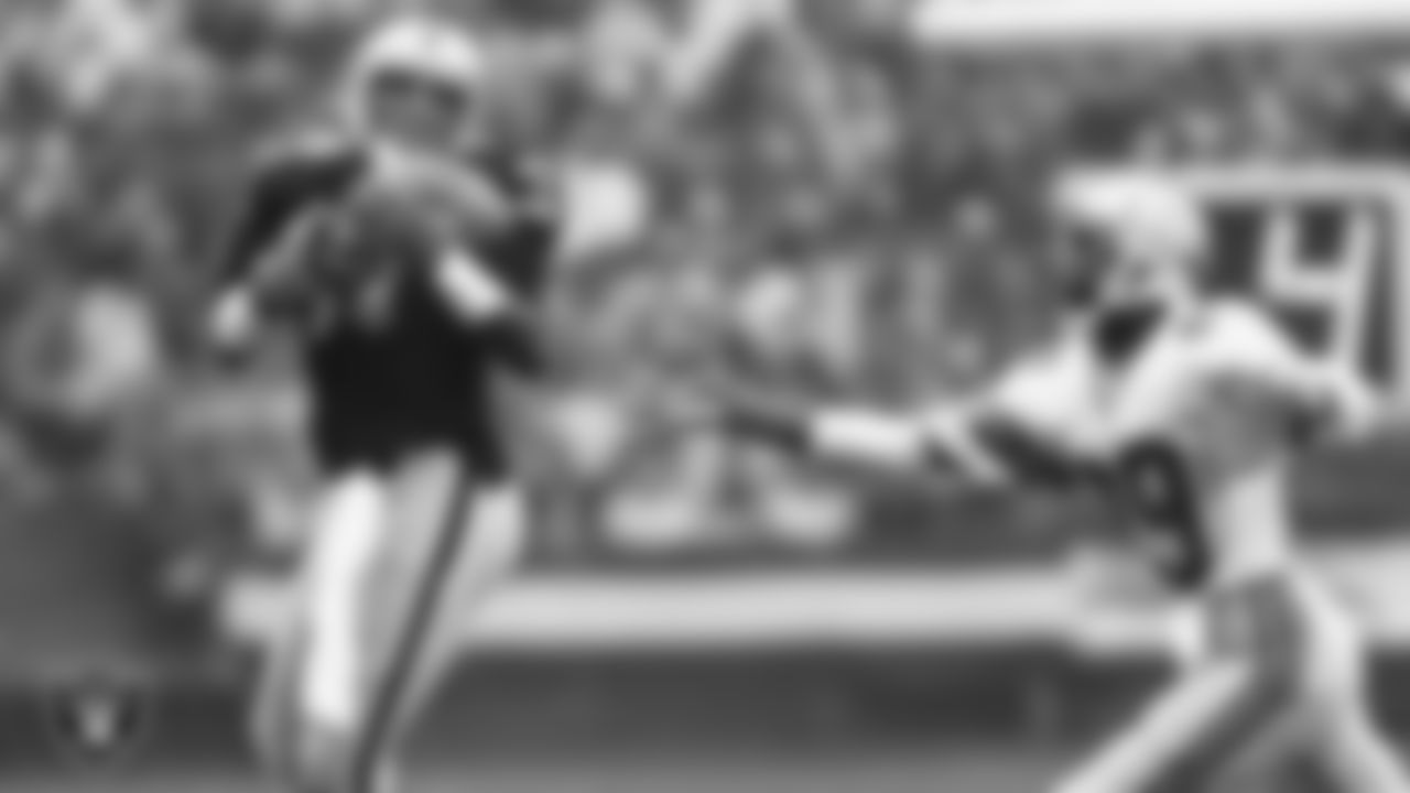 The Raiders selected Hayes in the 5th round of the 1977 NFL Draft. The five-time Pro Bowler played in 149 games recording 39 interceptions for 572 yards and 4 pick-sixes. His 39 interceptions are tied with Willie Brown's mark for the all-time team record. Hayes was a key member of the Raiders Super Bowl XV and XVIII championship teams and was named the AP Defensive Player of the Year in 1980.