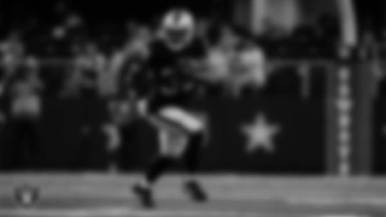 Las Vegas Raiders running back Damien Williams (32) during the preseason away game against the Dallas Cowboys at AT&T Stadium.