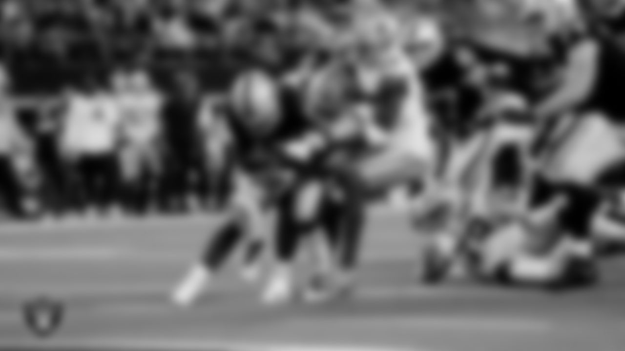 Las Vegas Raiders running back Josh Jacobs (28) during the regular season away game against the Dallas Cowboys.