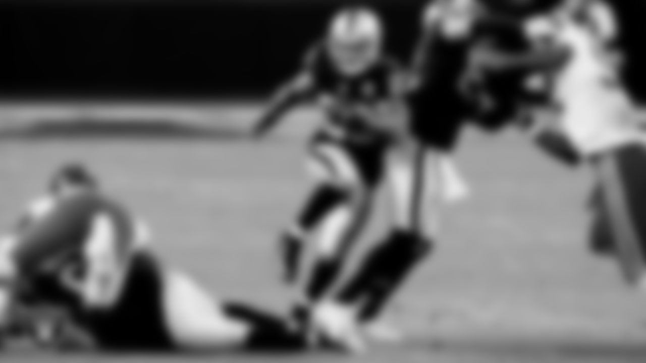 Las Vegas Raiders running back Devontae Booker (23) during the regular season game against the Kansas City Chiefs at Allegiant Stadium.