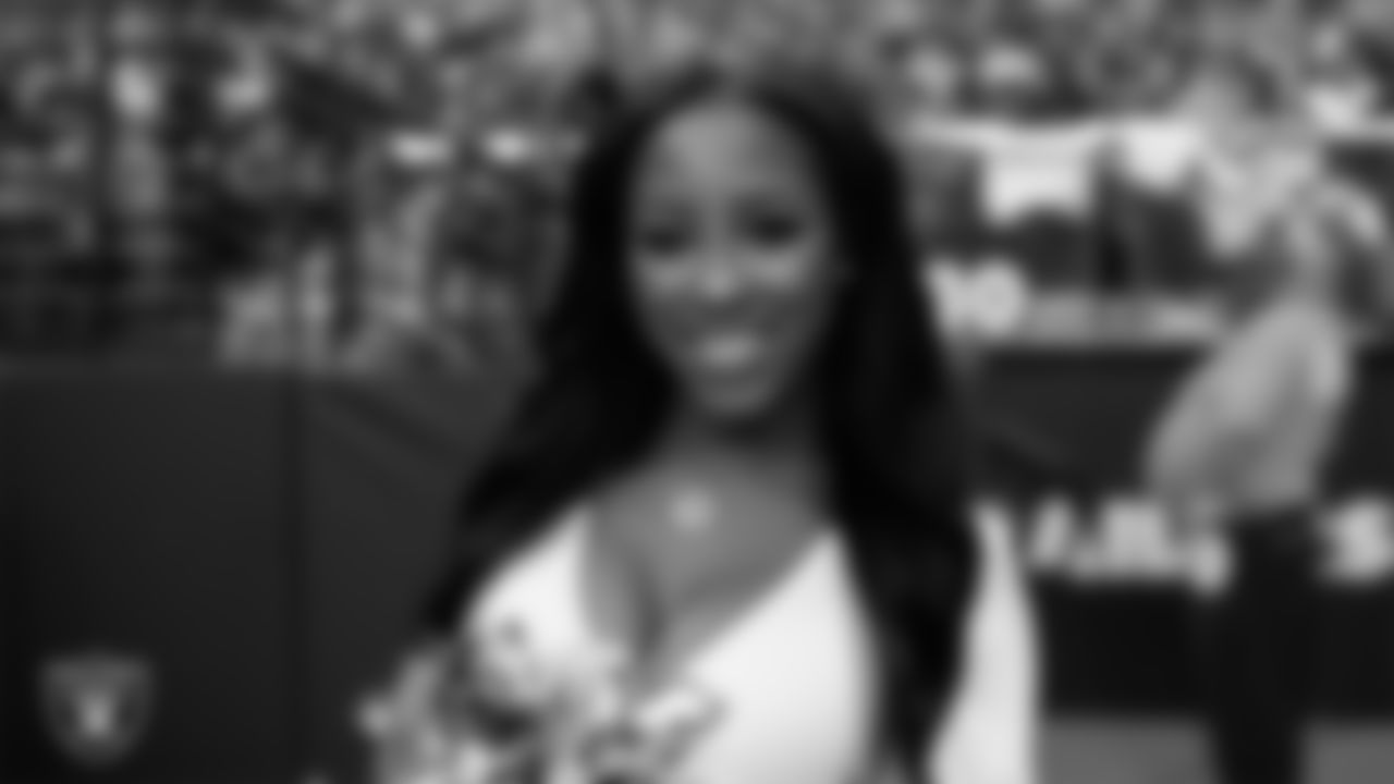 Raiderette Jekailah on the sidelines during the regular season home game against the Chicago Bears.