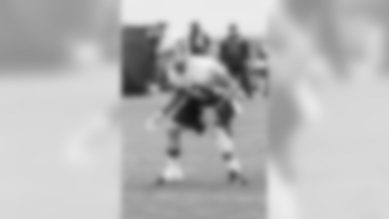 43 - Jimmy Hall - LB