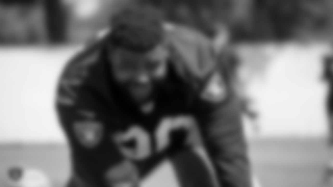 Raiders defensive tackle Johnathan Hankins (90) at an Organized Team Activity (OTA) at the Raiders Practice Facility in Alameda, Calif.