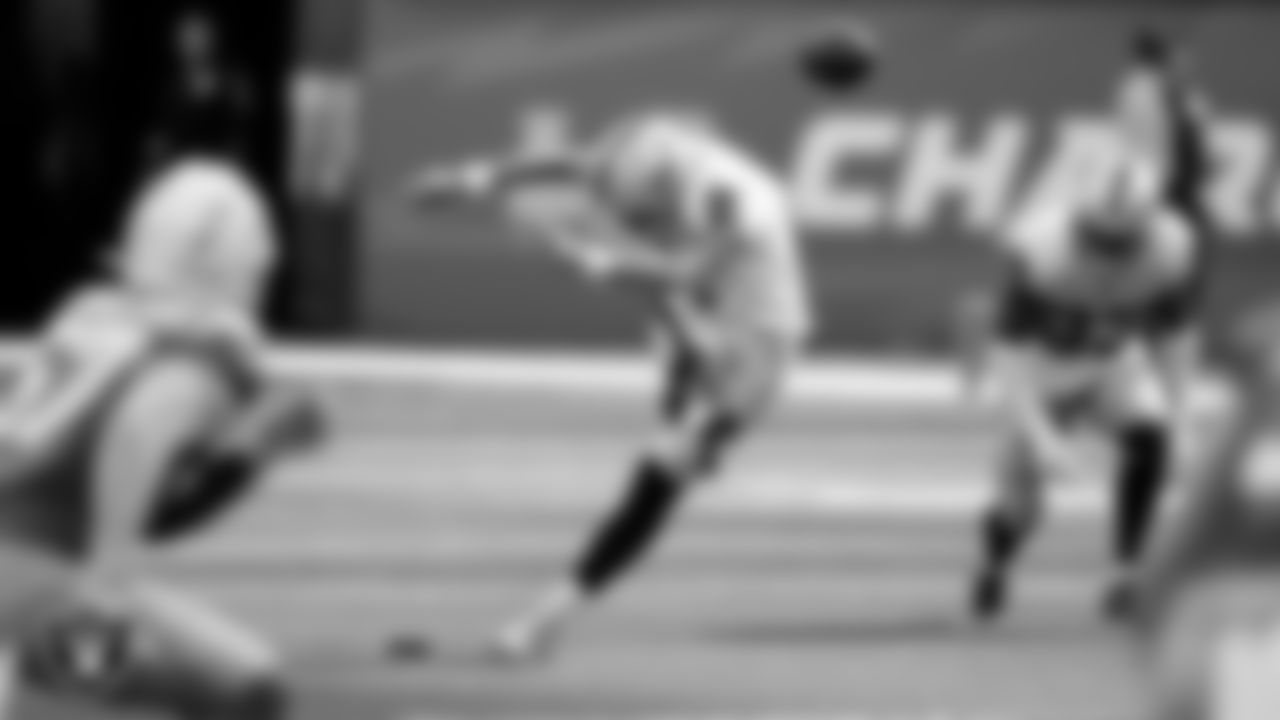 Las Vegas Raiders kicker Daniel Carlson (2) during the regular season away game against the Los Angeles Chargers at SoFi Stadium.