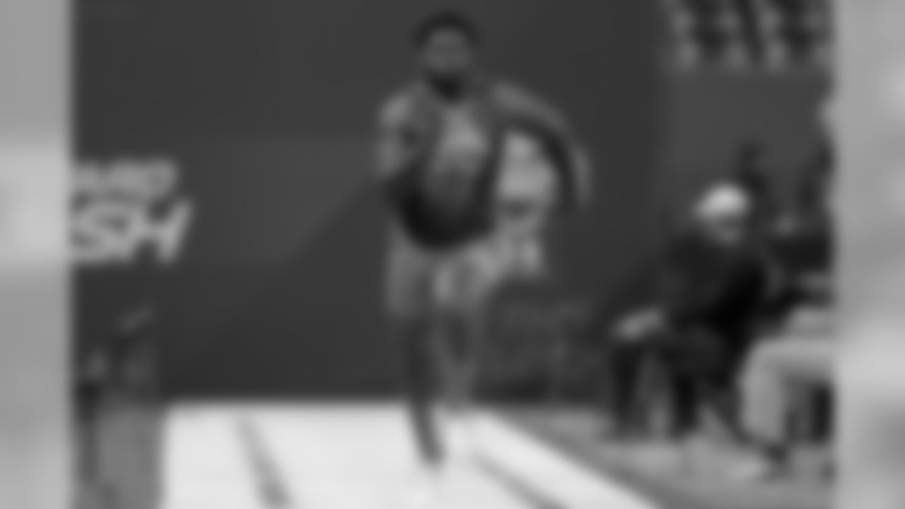 Mario Edwards Jr.
2015 NFL Draft
Round 2 Pick 35