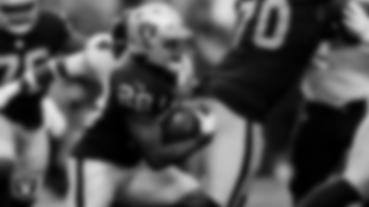 Las Vegas Raiders running back Josh Jacobs (28) during the regular season home game against the Chicago Bears.