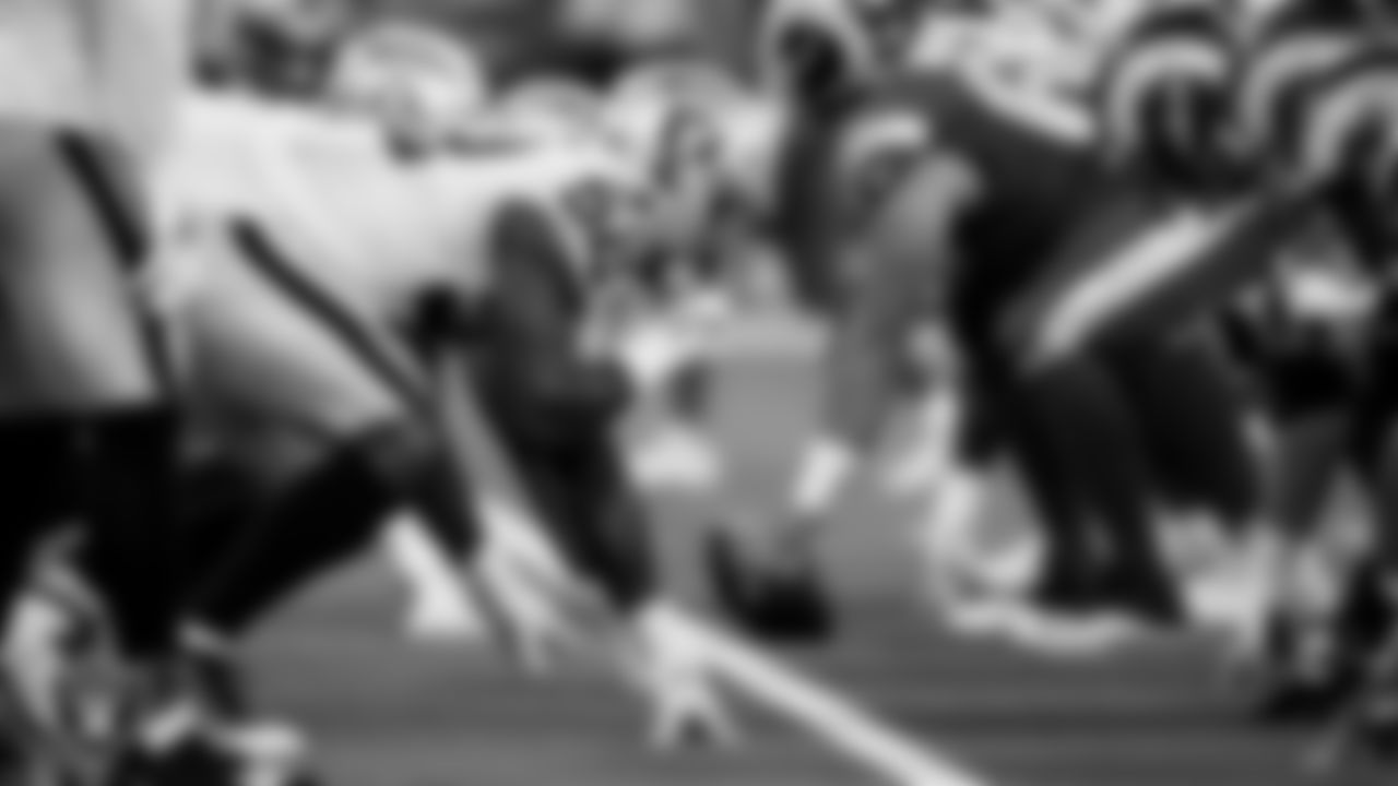 Las Vegas Raiders defensive end Gerri Green (52) during the preseason game against the Los Angeles Rams at SoFi Stadium.