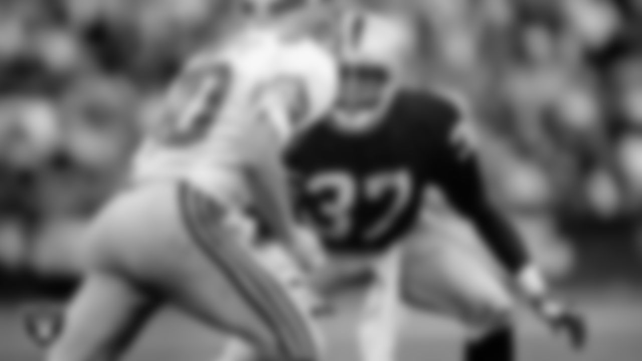 The Raiders selected Hayes in the 5th round of the 1977 NFL Draft. The five-time Pro Bowler played in 149 games recording 39 interceptions for 572 yards and 4 pick-sixes. His 39 interceptions are tied with Willie Brown's mark for the all-time team record. Hayes was a key member of the Raiders Super Bowl XV and XVIII championship teams and was named the AP Defensive Player of the Year in 1980.