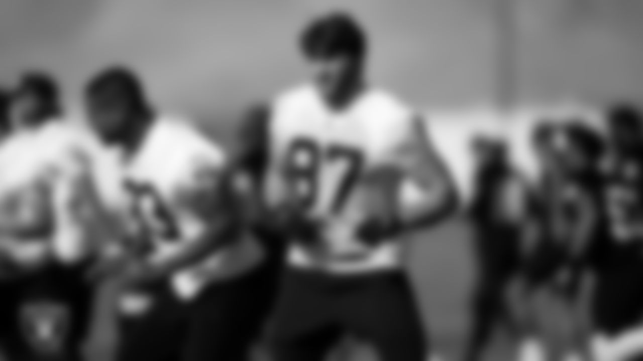 Las Vegas Raiders tight end Foster Moreau (87) at a workout during phase two of the offseason program.