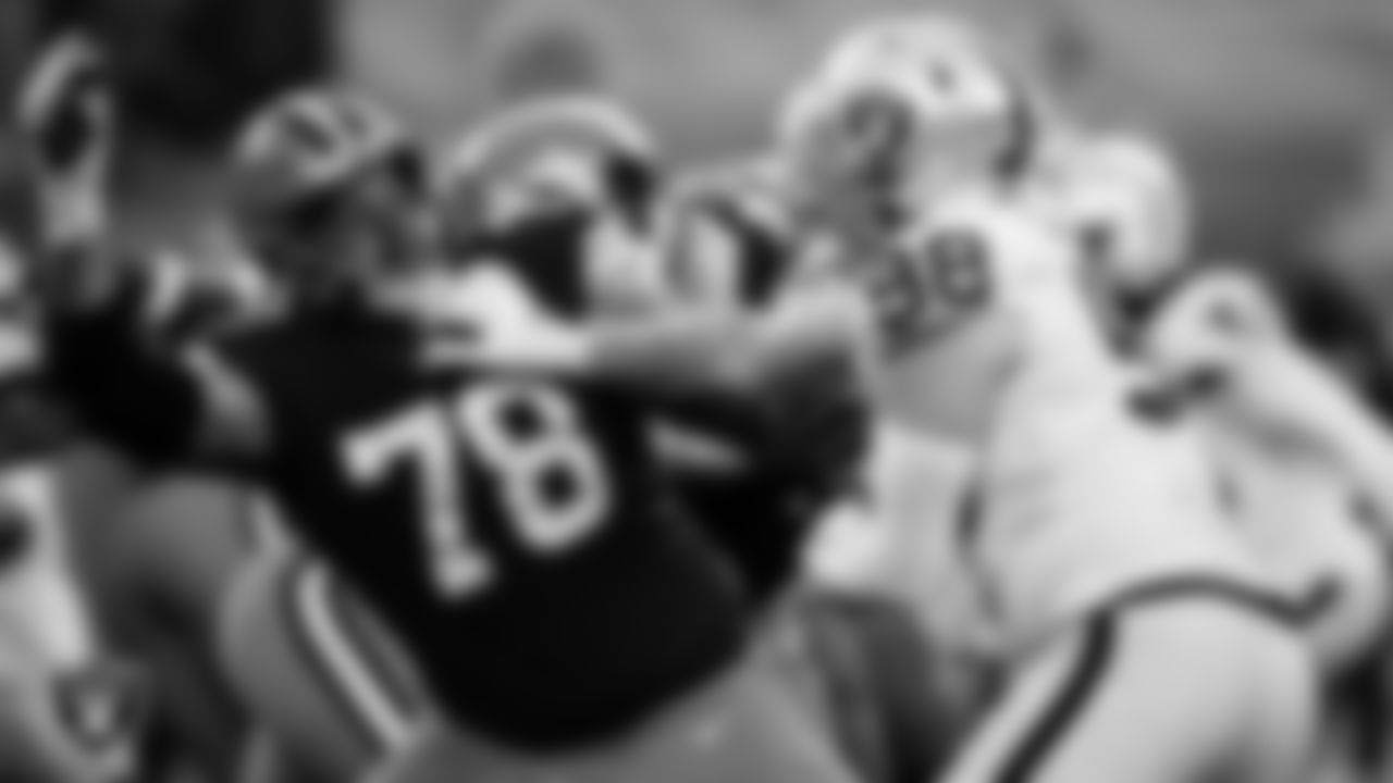 Las Vegas Raiders defensive end Maxx Crosby (98) rushes the quarterback during the regular season away game against the Cleveland Browns.