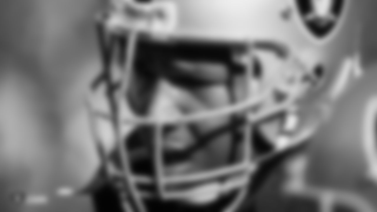 Former Raiders offensive tackle Lincoln Kennedy, who has been selected for the Pac-12 Hall of Honor, played in 121 games with 119 starts in eight years with the Raiders. He was selected for three Pro Bowls and named 1st Team All-Pro once. He anchored a line for an offense that led the NFL in rushing in 2000 and total offense in 2002, and was a key member of three straight AFC West championship squads and started at right tackle in Super Bowl XXXVII.
