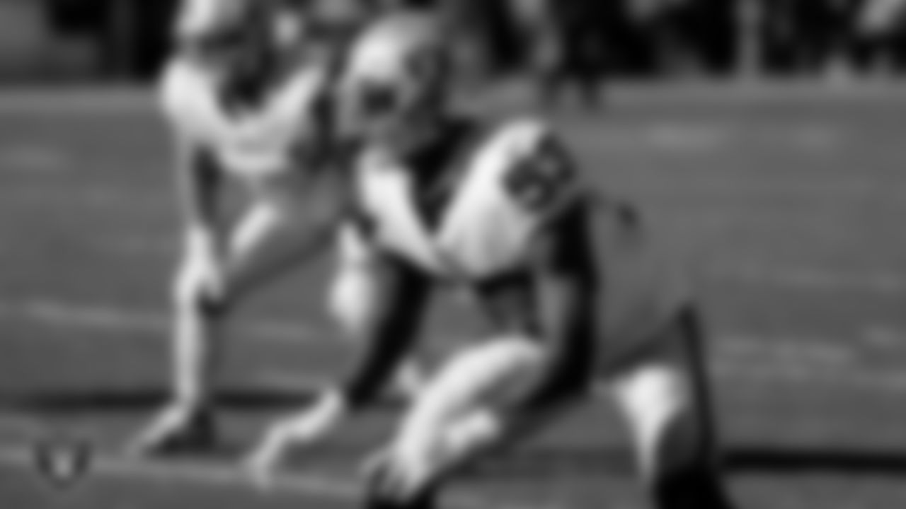 Las Vegas Raiders linebacker Javin White (53) warming up before the regular season away game against the Kansas City Chiefs at Arrowhead Stadium.