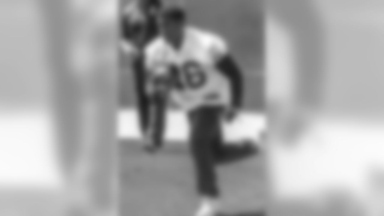 RB Jalen Richard