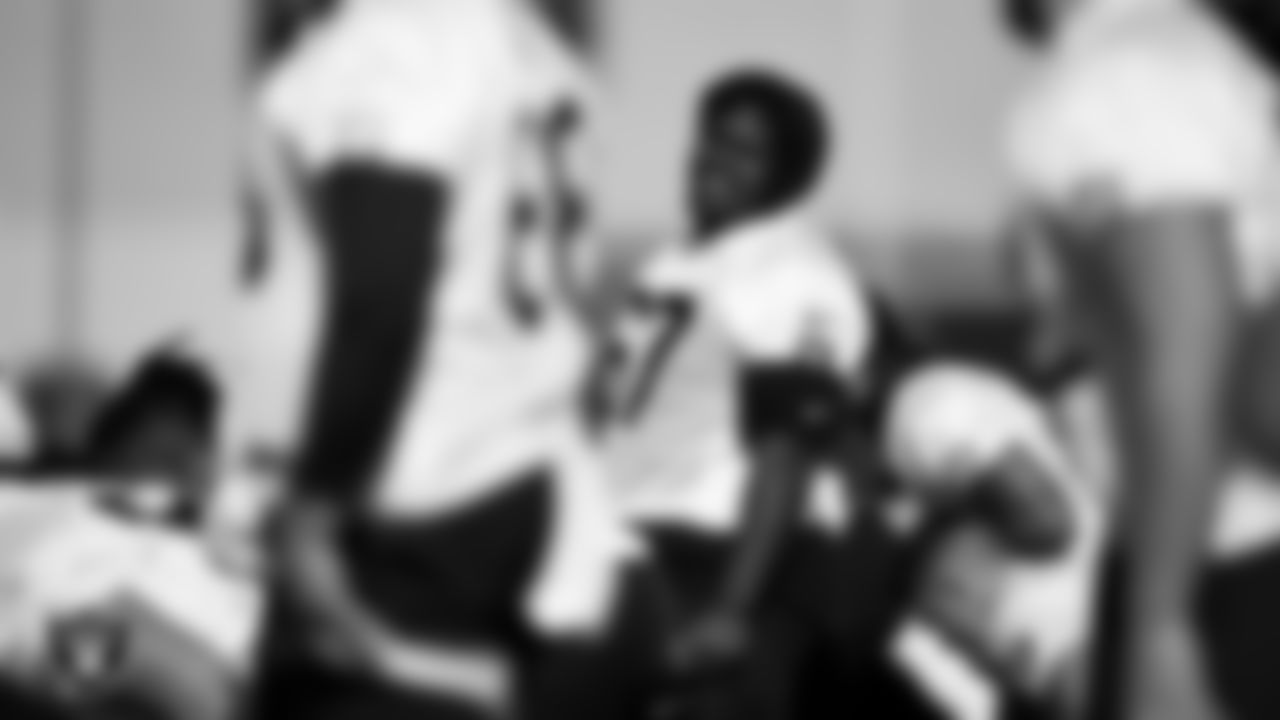 Las Vegas Raiders guard Lester Cotton Sr. (67) at a workout during phase two of the offseason program.