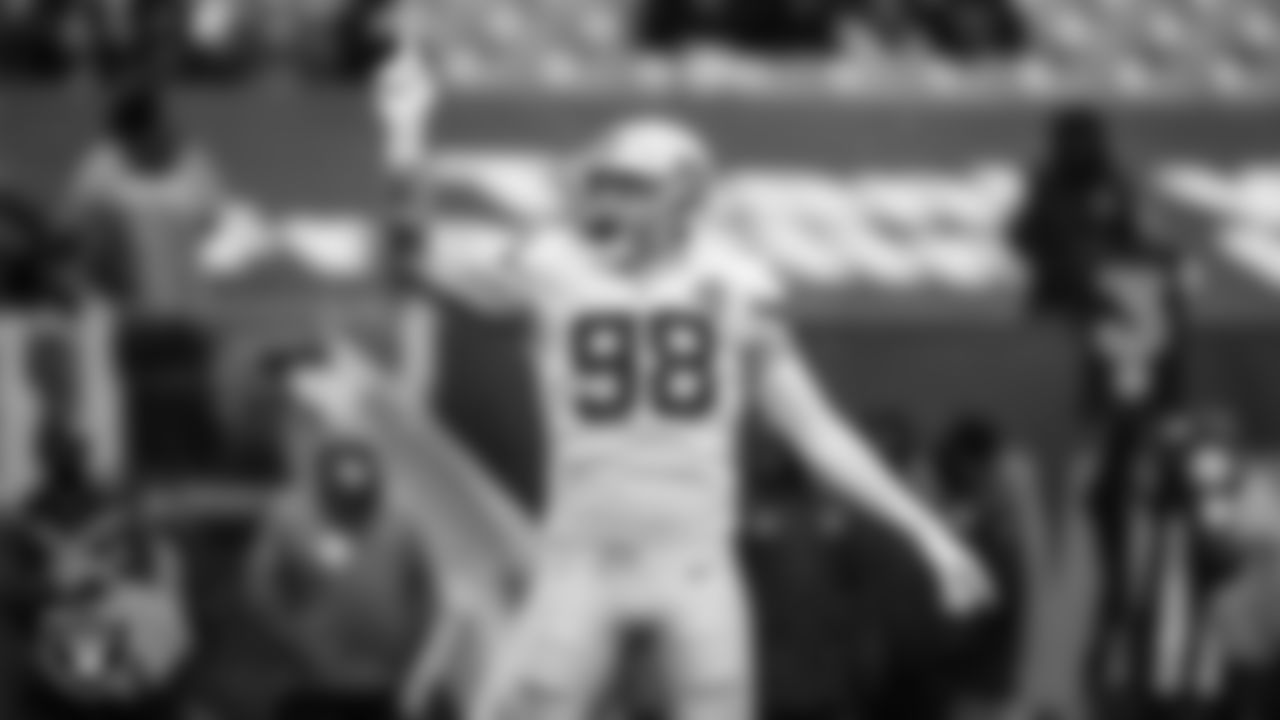 Las Vegas Raiders defensive end Maxx Crosby (98) during the regular season away game against the Cleveland Browns.