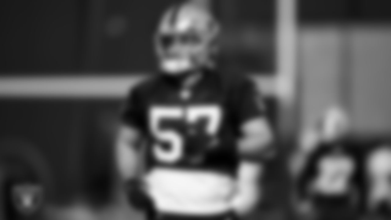 LB Will Compton