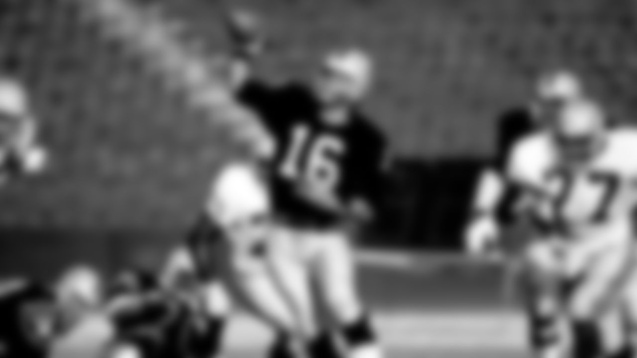 Jim Plunkett joined the Raiders in 1978 as a backup to Kenny Stabler. Plunkett got his chance to start in 1980 and went on to be named Super Bowl XV MVP and also led the Raiders to the Super Bowl XVIII title. Plunkett played in 70 regular-season games with 57 starts and completed 960 of 1,707 pass attempts for 12,665 yards and 80 TDs.
