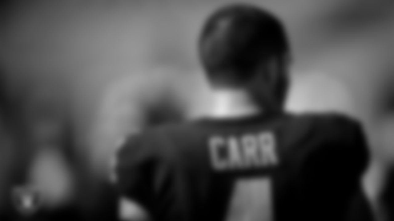 Las Vegas Raiders quarterback Derek Carr (4) during the regular season away game against the Carolina Panthers.