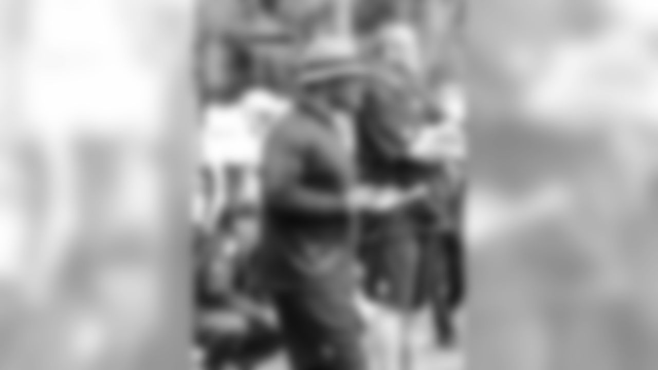 Defensive Coordinator Ken Norton, Jr.