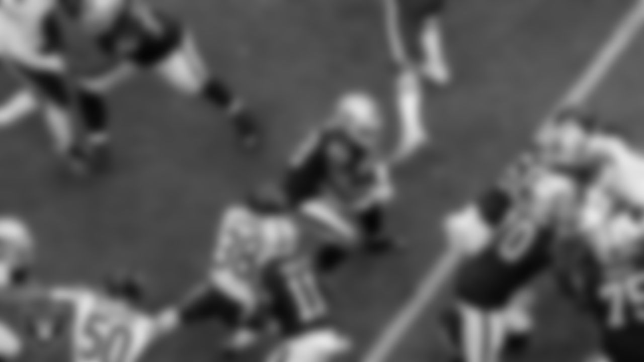 Las Vegas Raiders running back Josh Jacobs (28) during the regular season home game against the Chicago Bears.