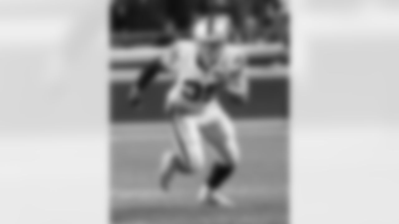 35 - Dewey McDonald - DB