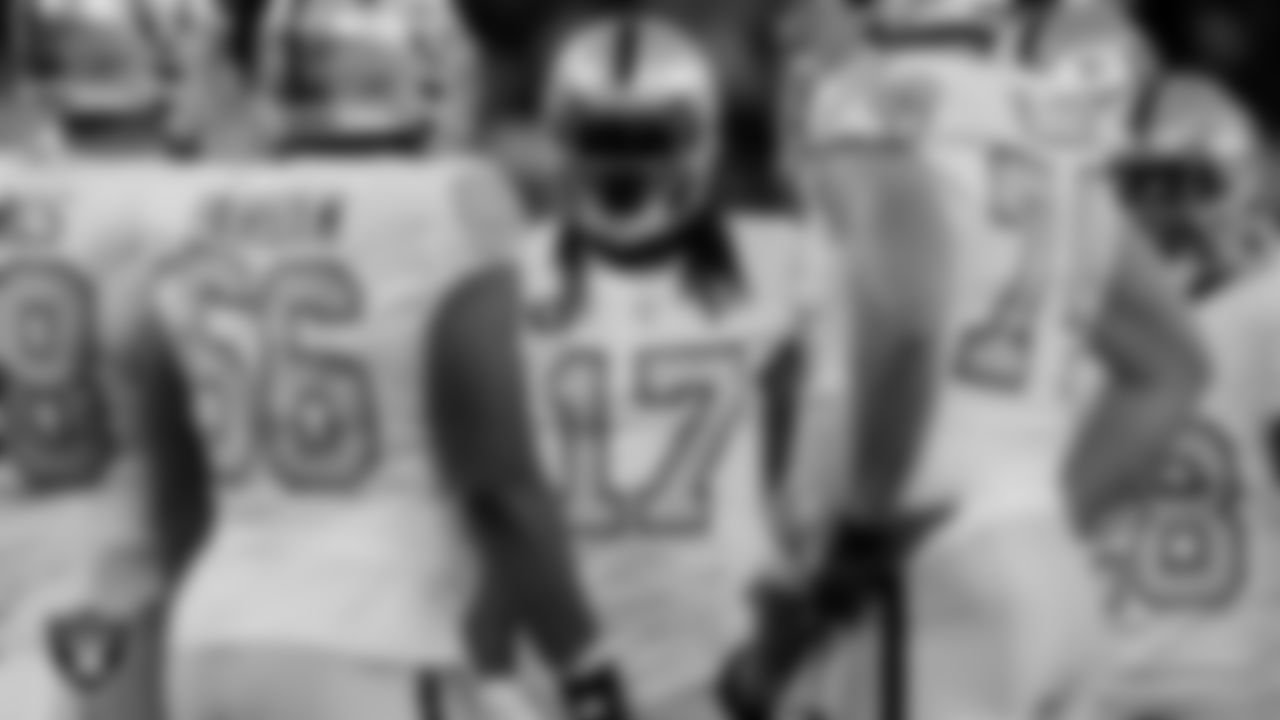 Las Vegas Raiders wide receiver Davante Adams (17) during the regular season away game against the Los Angeles Rams at SoFi Stadium.