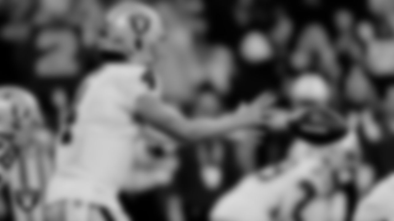 Las Vegas Raiders quarterback Derek Carr (4) during the regular season away game against the Indianapolis Colts.