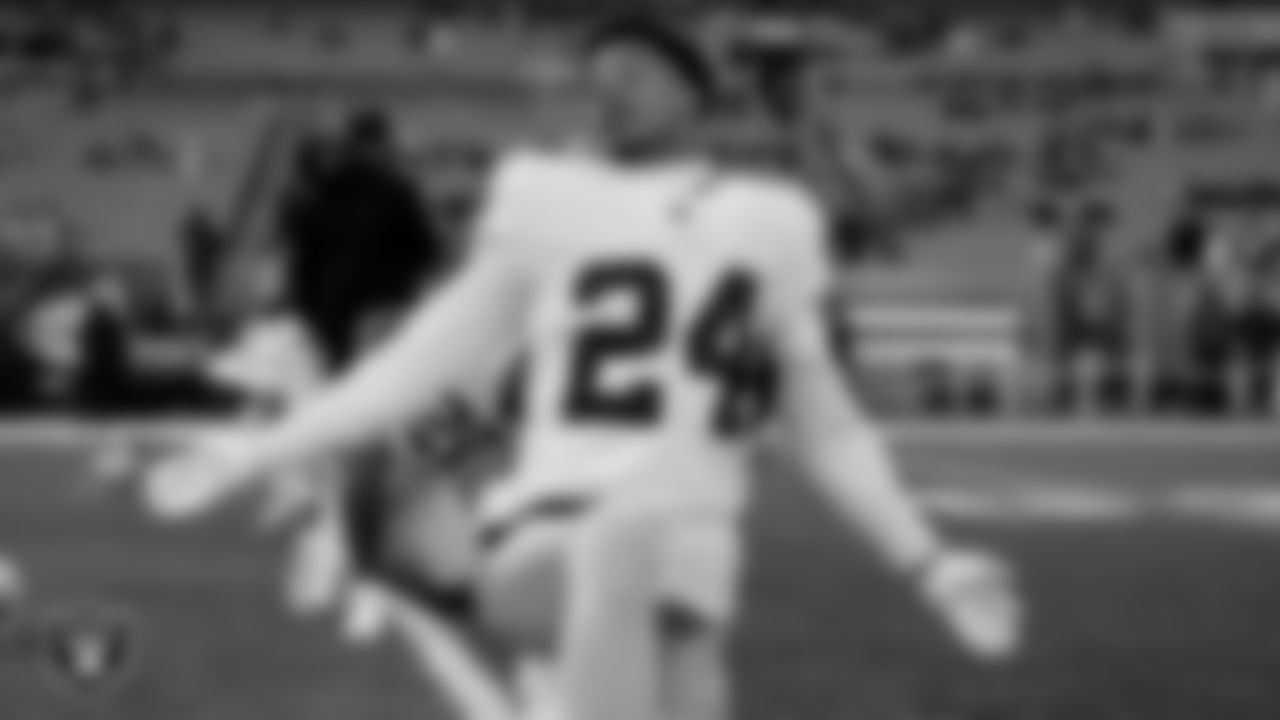 Las Vegas Raiders safety Johnathan Abram (24) warming up before the regular season away game against the Cleveland Browns.