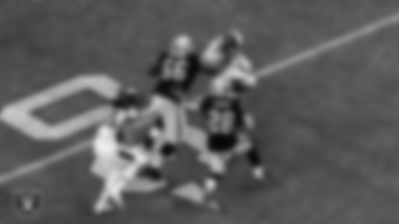 Las Vegas Raiders guard Gabe Jackson (66) blocks for running back Josh Jacobs (28) during the regular season home game against the Denver Broncos.