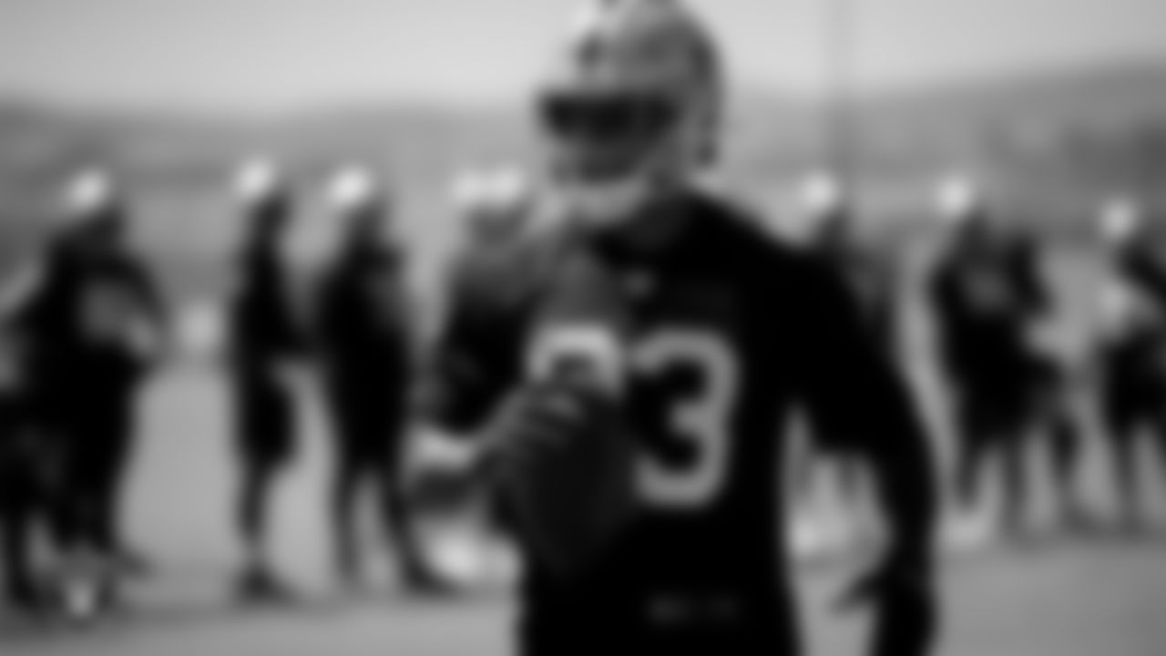 Las Vegas Raiders tight end Darren Waller (83) during practice.