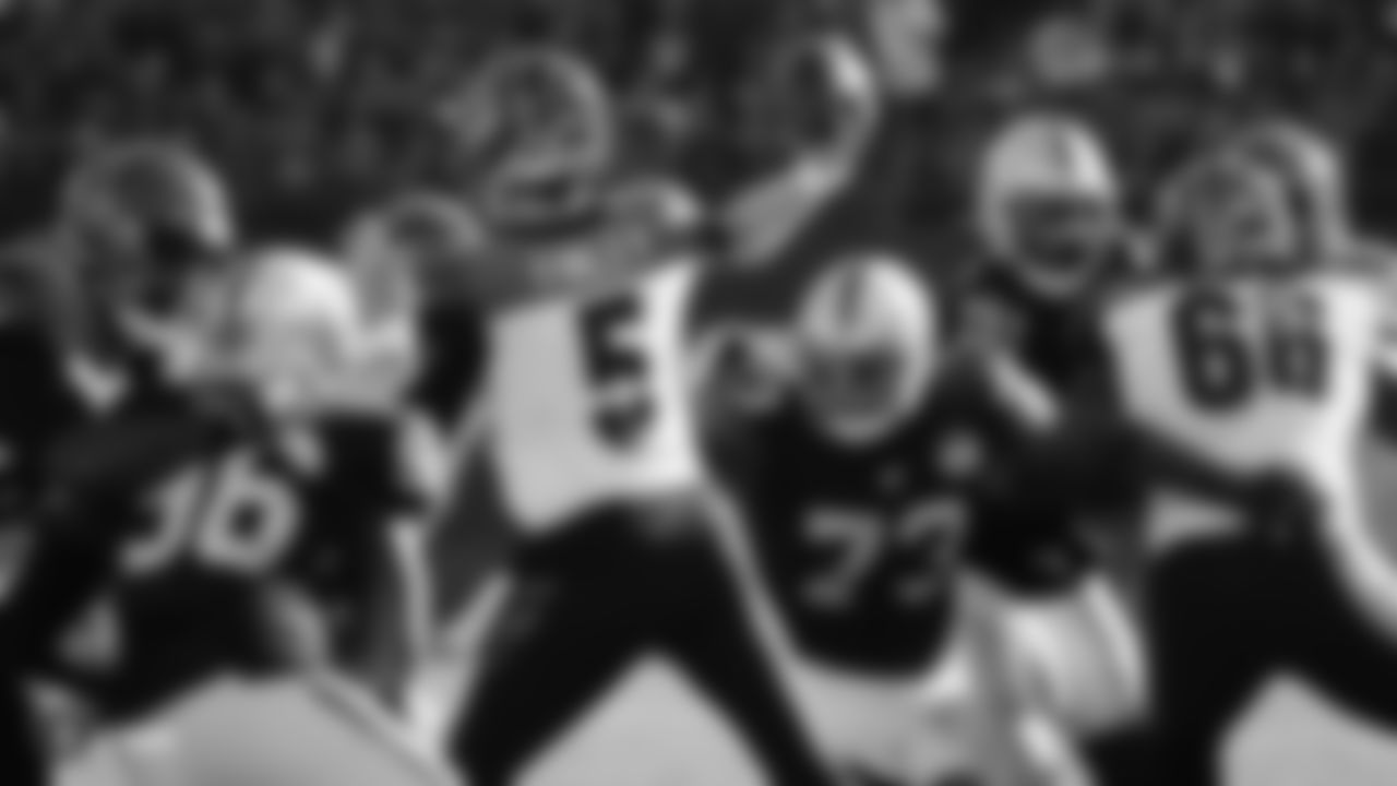 Raiders defensive tackle Maurice Hurst (73) pressures the quarterback during the regular season game against the Cincinnati Bengals.