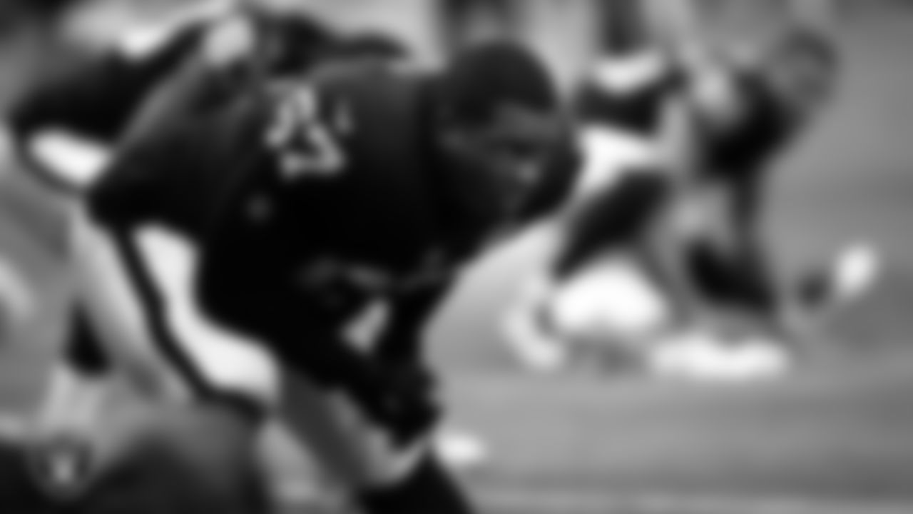 G Lester Cotton Sr.
Previous teams: Las Vegas Raiders (2019-present)