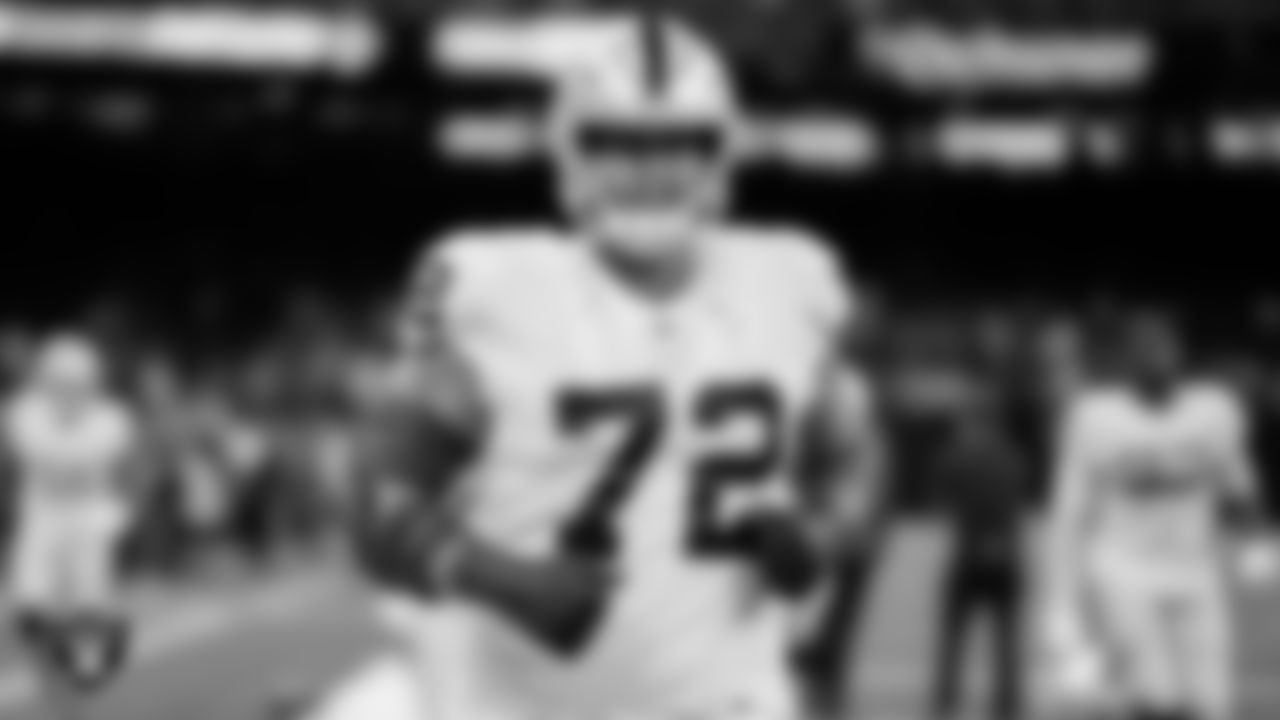 Las Vegas Raiders offensive lineman Jermaine Eluemunor (72) warming up before the regular season away game against the New Orleans Saints at Caesars Superdome.