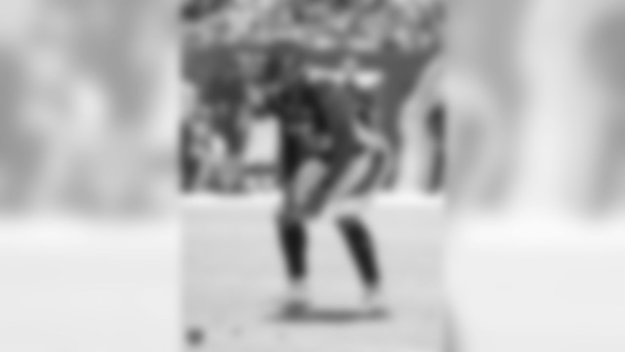LB Vontaze Burfict