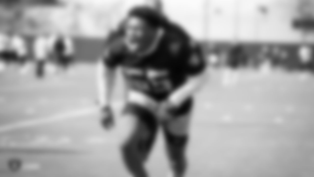 Raiders linebacker Marquel Lee (55) at a workout during phase two of the offseason program at the Raiders Practice Facility in Alameda, Calif.