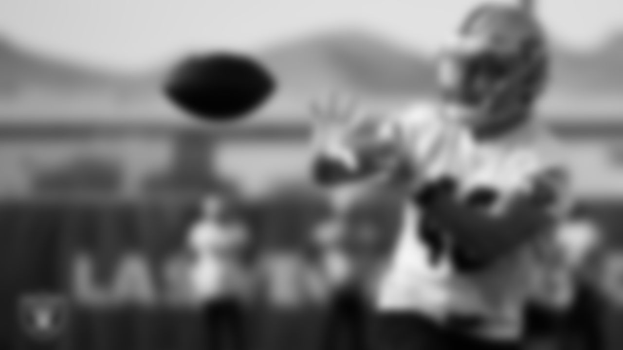 RB Garrett Groshek