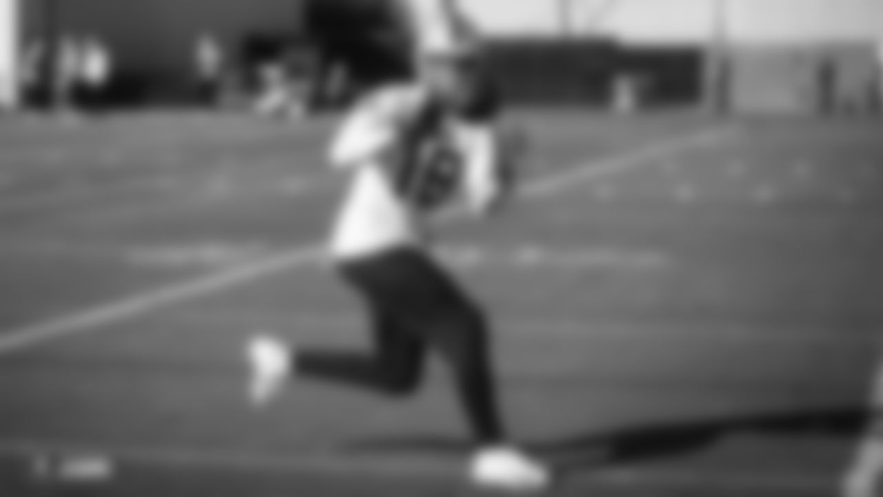 Raiders wide receiver Keelan Doss (18) goes for a catch during practice.