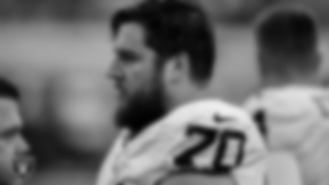 Las Vegas Raiders guard Greg Van Roten (70) on the sidelines during the regular season away game against the Los Angeles Chargers at SoFi Stadium.