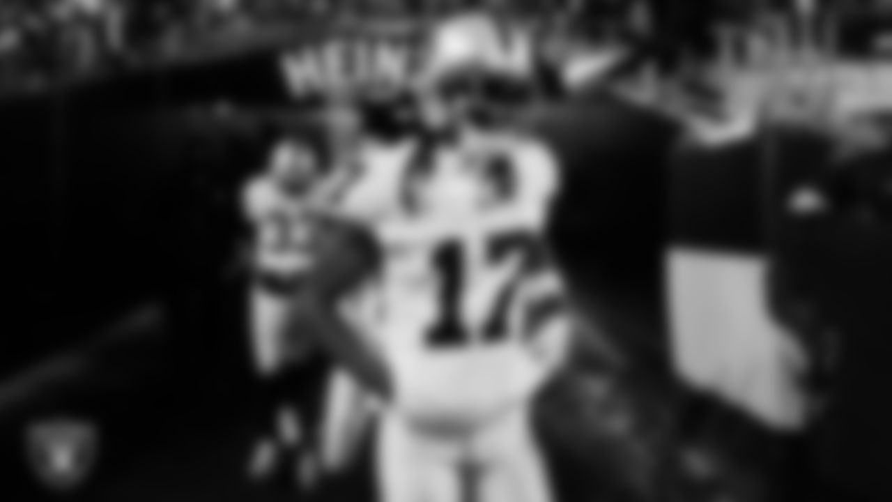 Las Vegas Raiders wide receiver Davante Adams (17) returns to the field following the halftime break during the regular season away game against the Pittsburgh Steelers at Acrisure Stadium.