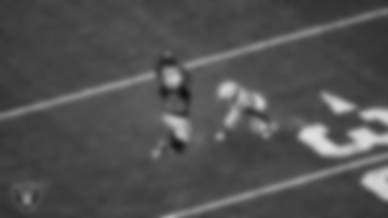 Las Vegas Raiders running back Josh Jacobs (28) makes a catch during the regular season home game against the Indianapolis Colts at Allegiant Stadium.