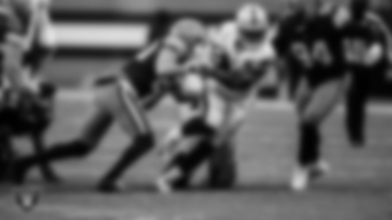Las Vegas Raiders running back Josh Jacobs (28) rushes during the regular season away game against the Cleveland Browns.