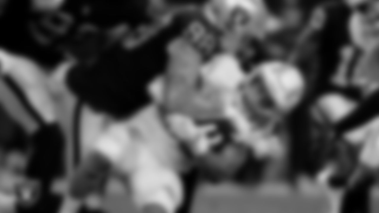 Las Vegas Raiders defensive end Maxx Crosby (98) during the regular season home game against the Los Angeles Chargers.