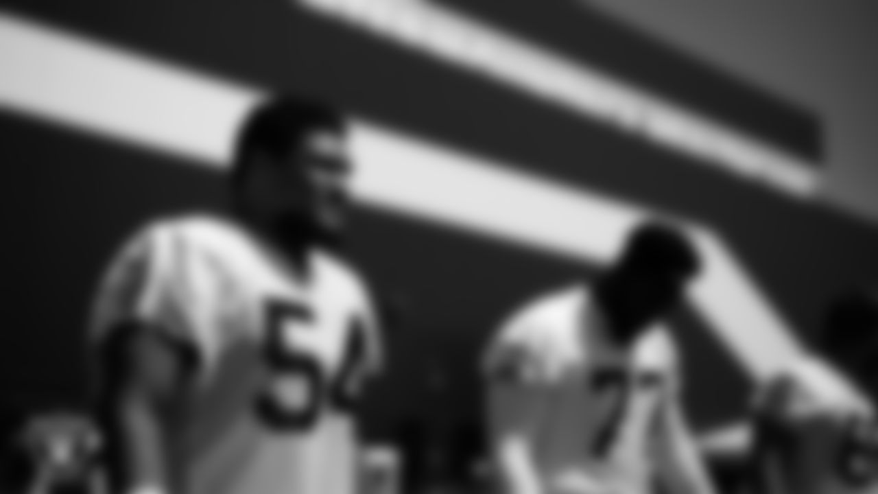 Las Vegas Raiders guard Netane Muti (54) during practice at Intermountain Health Performance Center.