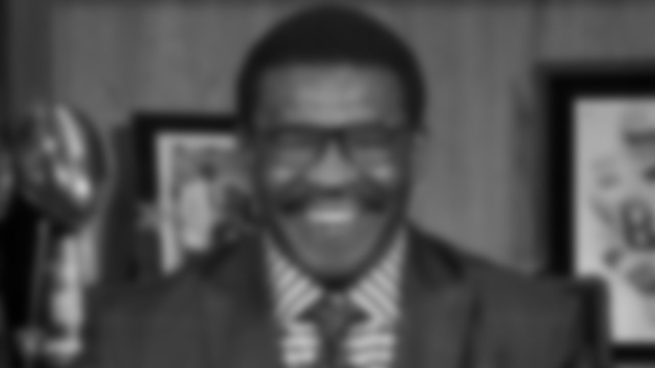 Analysts Michael Irvin talks during the 2020 NFL Draft.