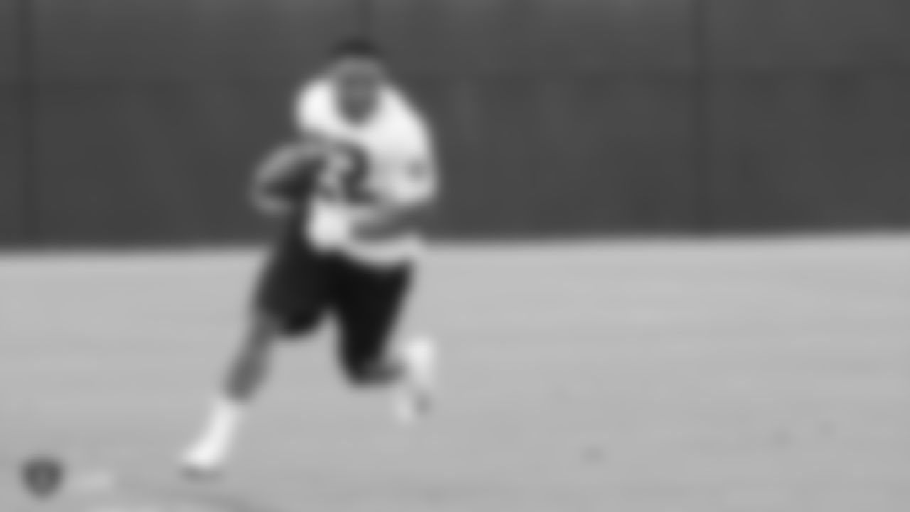 Raiders running back Doug Martin (22) at a workout during phase two of the offseason program at the Raiders Practice Facility in Alameda, Calif.