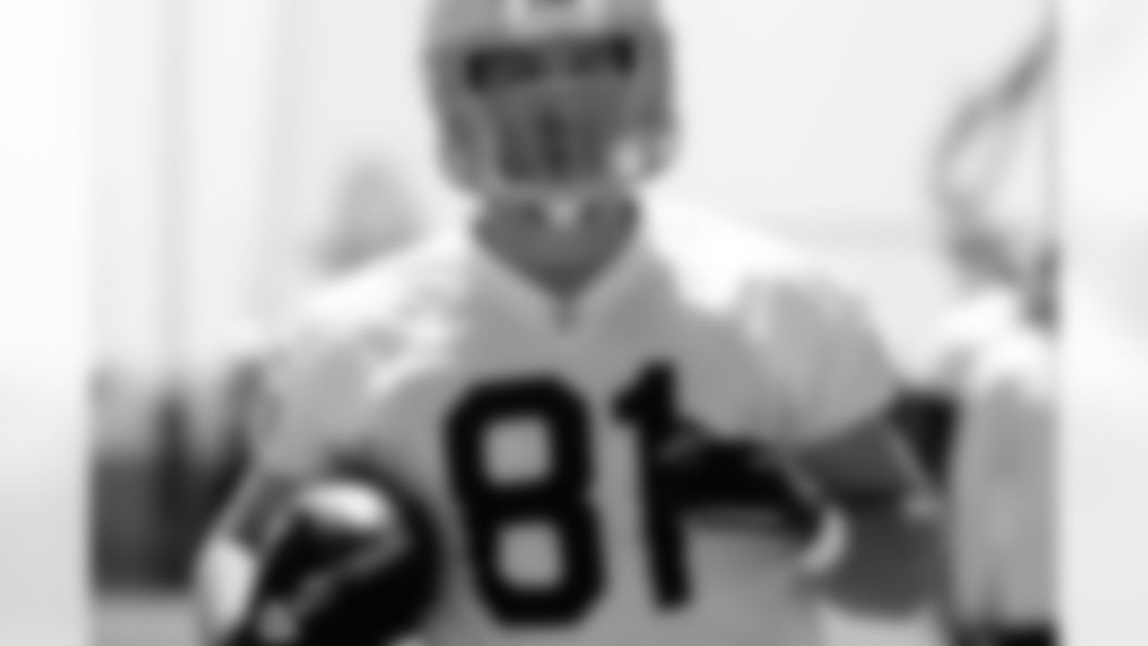 TE Kyle Efaw