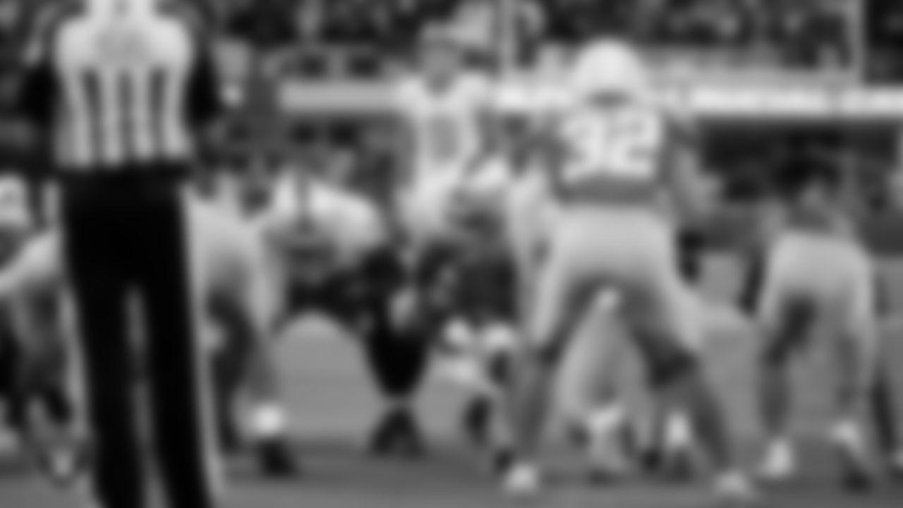 Las Vegas Raiders kicker Daniel Carlson (2) lines up to kick a PAT during the regular season away game against the Los Angeles Chargers.