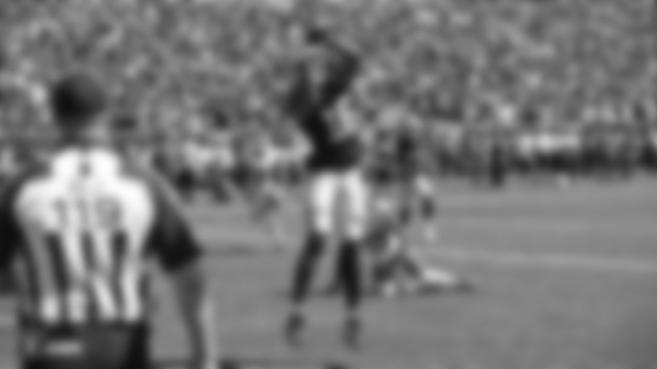 Raiders wide receiver Tyrell Williams (16) makes a 4-yard touchdown catch during the Raiders regular season game against the Kansas City Chiefs.