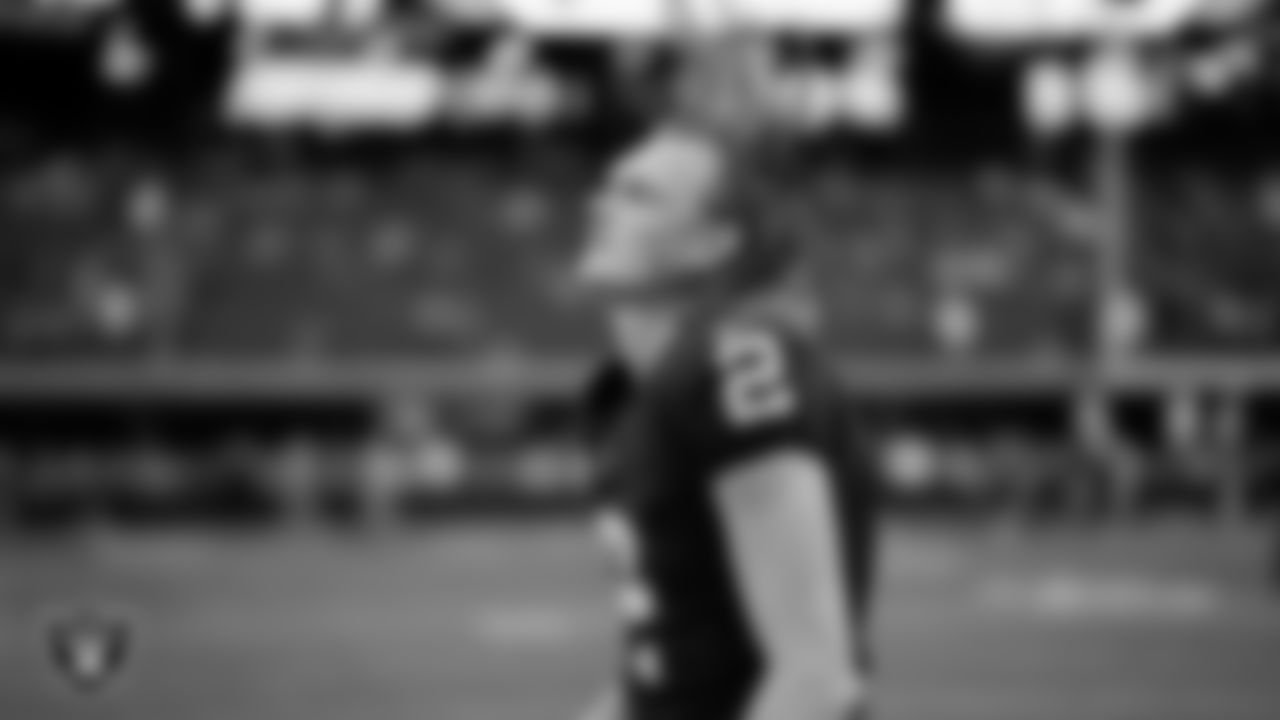Las Vegas Raiders kicker Daniel Carlson (2) warming up before the regular season home game against the San Francisco 49ers at Allegiant Stadium.