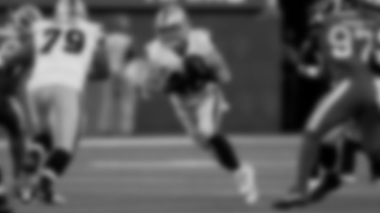 Las Vegas Raiders running back Garrett Groshek (46) during the preseason game against the Los Angeles Rams at SoFi Stadium.